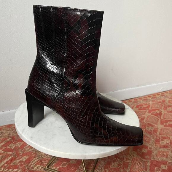 Epic vtg 90s brown snakeskin leather boots by Nine West - Picture 3 of 8